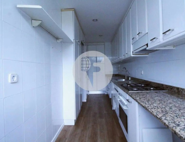 Piso en venta en Avenida d'Europa, Gavà thumbnail 2