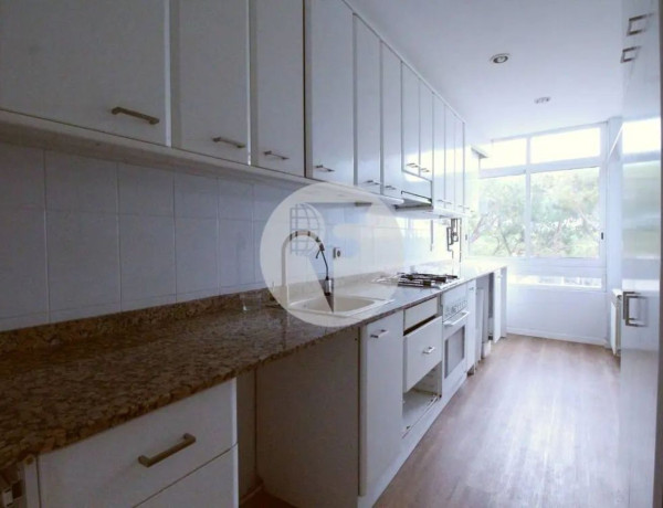 Piso en venta en  Avenida d'Europa, Gavà photo 4