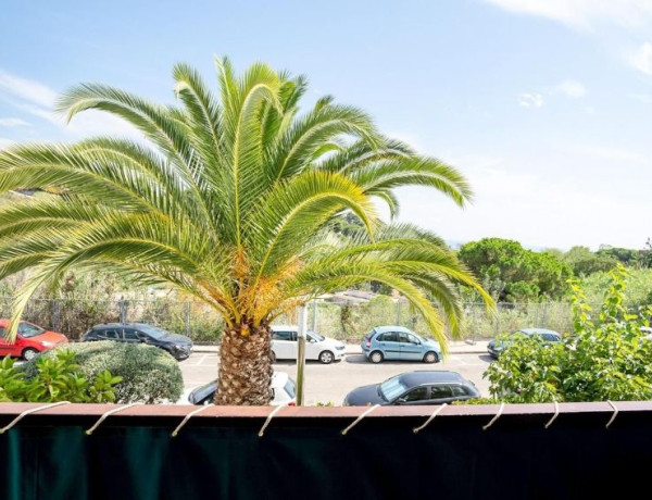 Apartment for sale in Zona Alta , Arenys de Mar photo 1