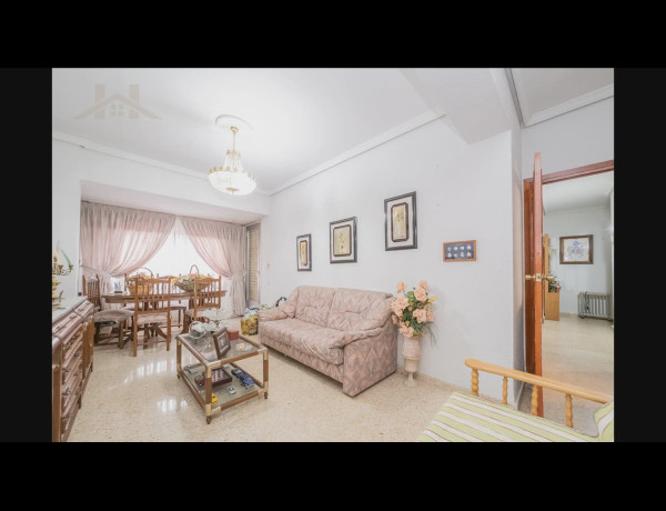 Piso en venta en  Banderas de Castilla, Talavera de la Reina photo 1