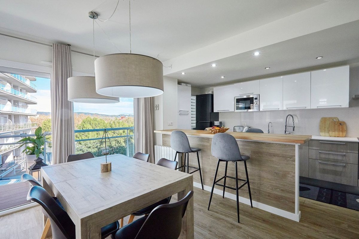 Venta de piso en punta prima, Castell-Platja d'Aro
photo 4