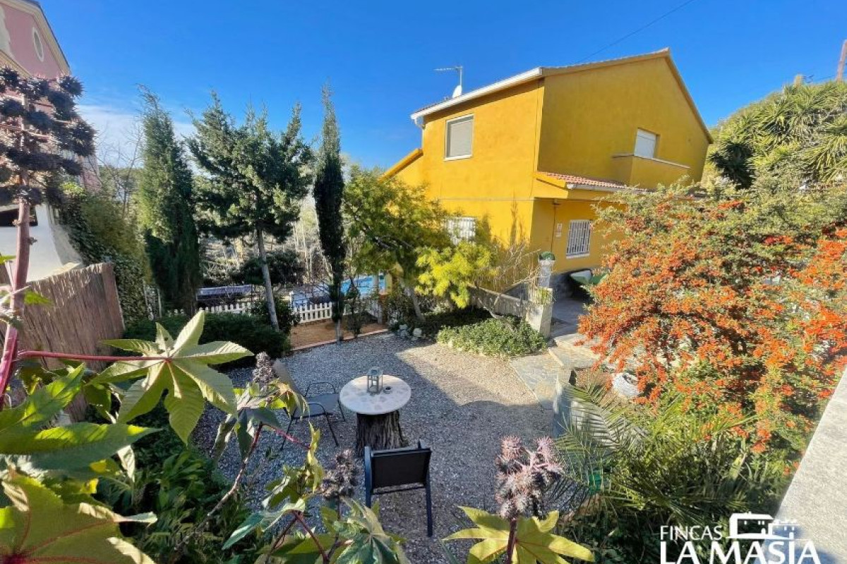 Sale of independent chalet in Les Colines-Cal Surià, Olivella
photo 1