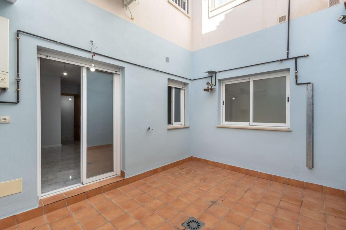 Sale of apartment in SANTA ANA, La Zubia
photo 2