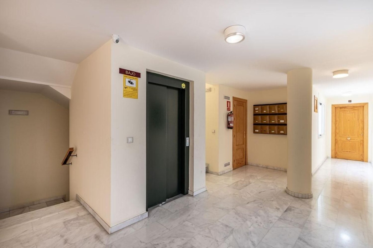 Sale of apartment in SANTA ANA, La Zubia
photo 5