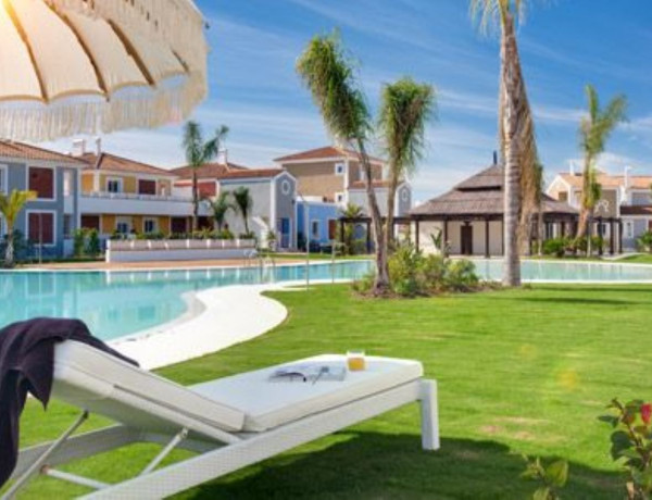 Semi-detached house for sale in Calle Quintina, 29 , Estepona photo 1