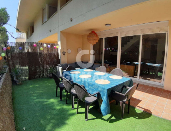 Duplex for sale in Avenida de la mar, Barbate thumbnail 1