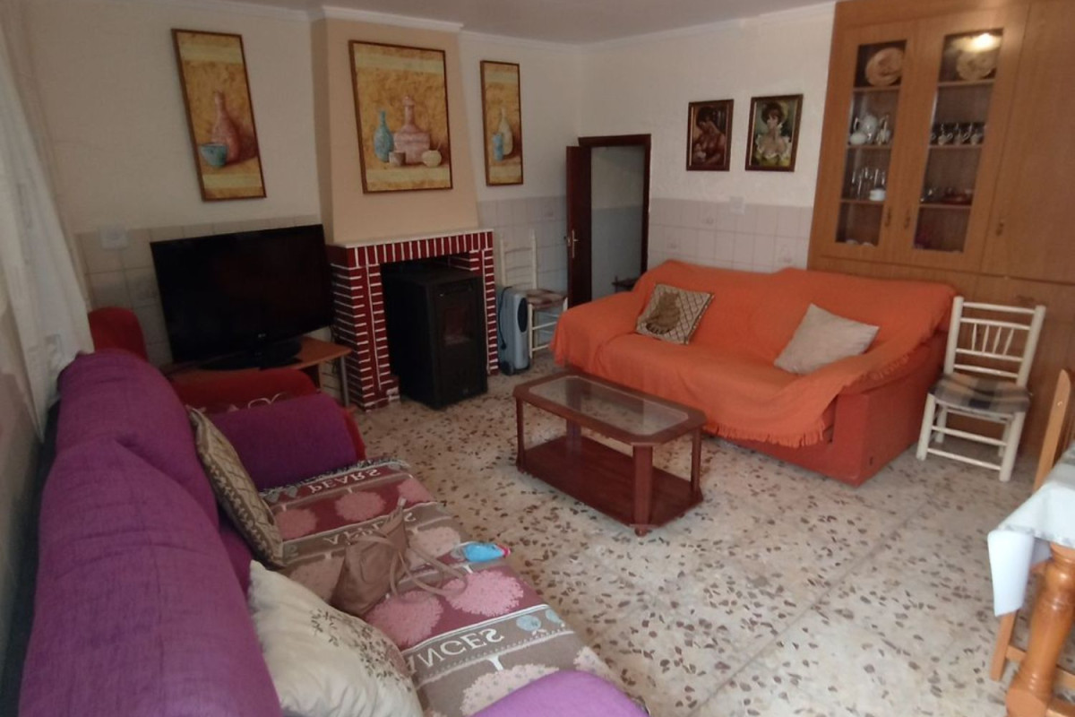 Properties for sale and rent in Spain photo 3