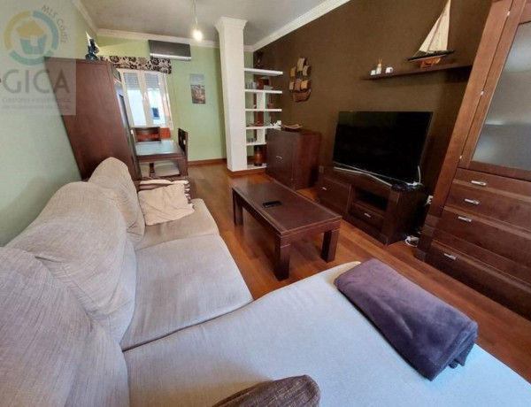 Apartment for sale in Centro , Algeciras photo 1