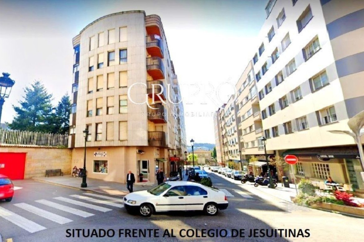 Аренда квартиры на Calle de Gerona , Виго photo 2