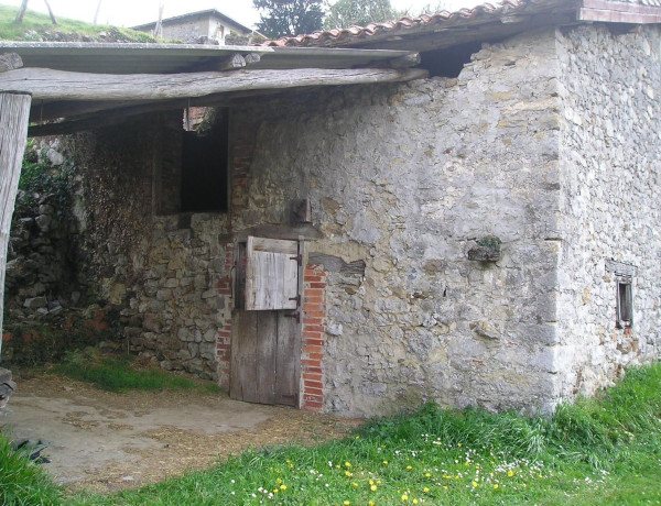Chalet independiente en venta en , Parres thumbnail 1