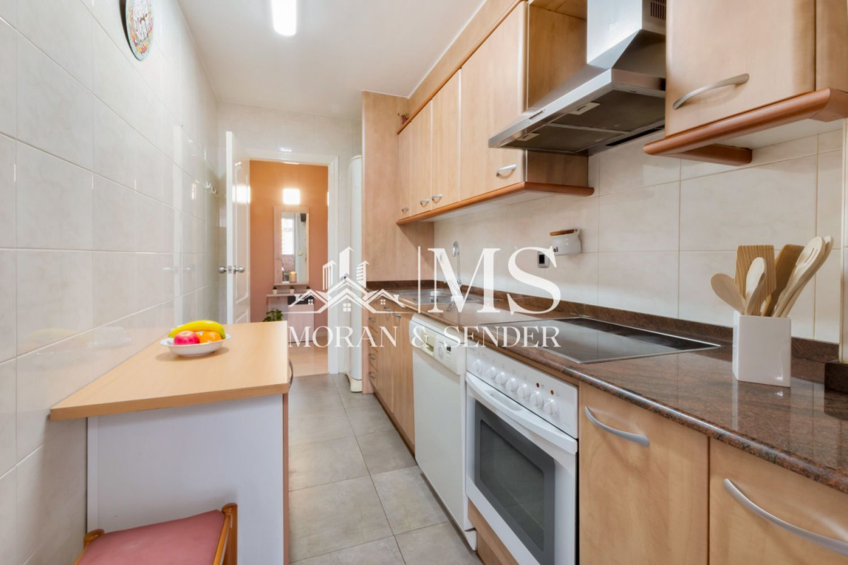 Sale of apartment in Francesc Rovira, Ruby
photo 2