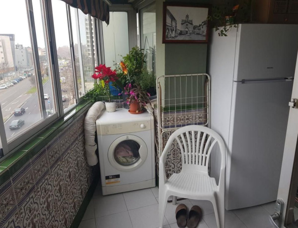 Piso en venta en  Avenida Adolfo Díaz Ambrona, Badajoz photo 4