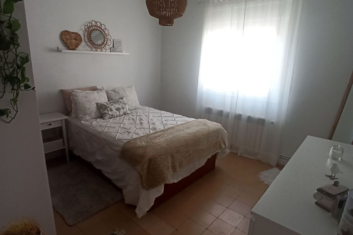 Sprzedaż mieszkania w C/SANTO DOMINGO, 10, Torrelavega
photo 1