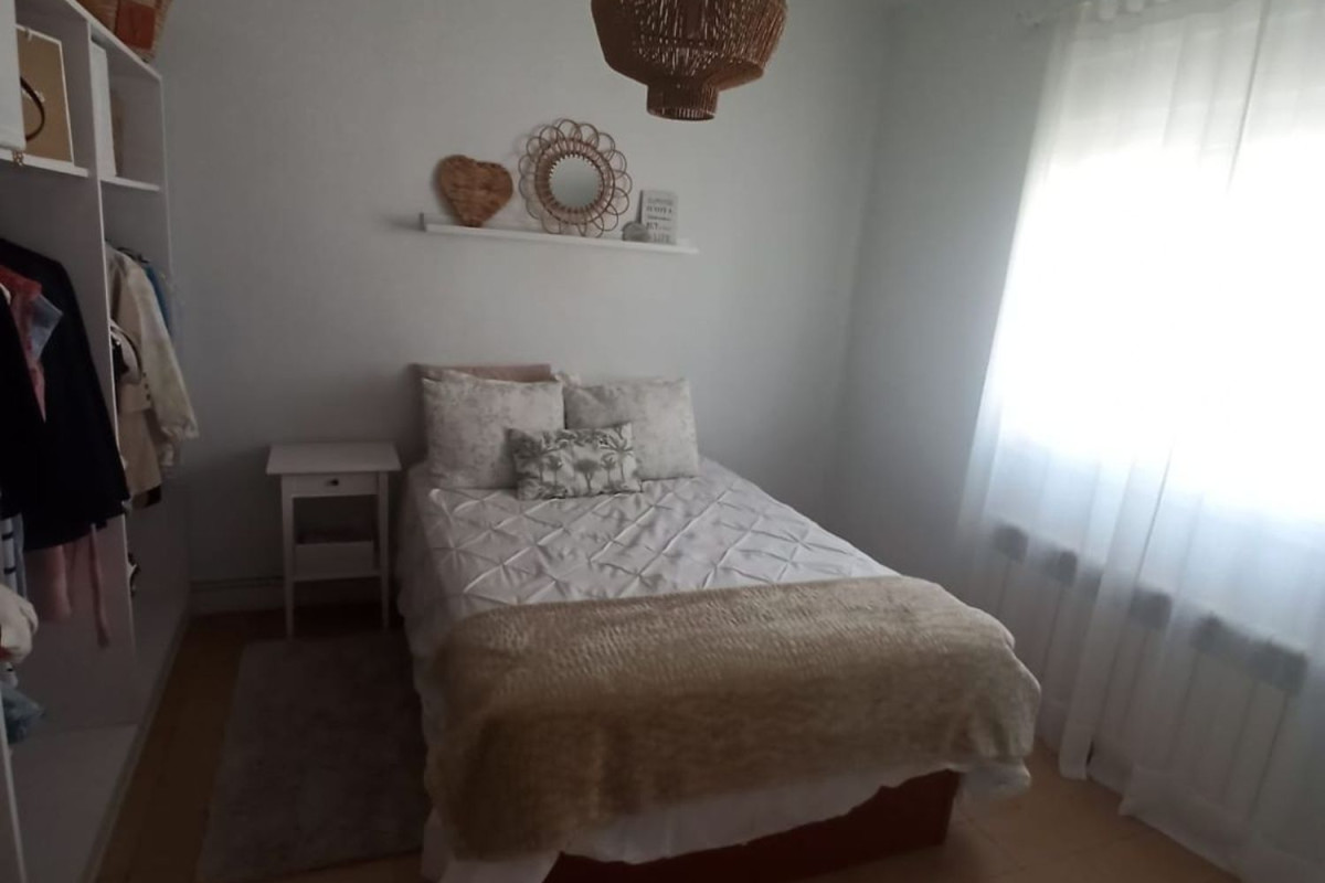 Sprzedaż mieszkania w C/SANTO DOMINGO, 10, Torrelavega
photo 2