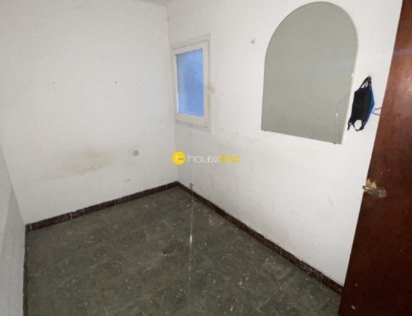 Piso en venta en  Zona Alta , Premiá de Mar photo 2