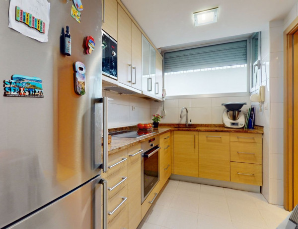 Piso en venta en , Egüés photo 4