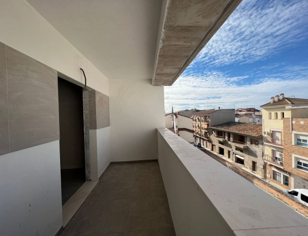 Продажа квартиры в Calle Velarde, Linares photo 1