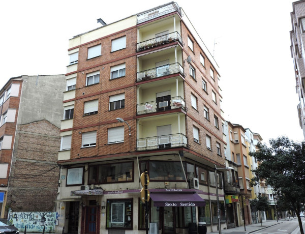 Квартира в аренду в Calle Antolin Lopez Pelaez, 3 , Ponferrada thumbnail 1
