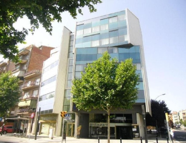 Edificio en venta en Llevant photo 1