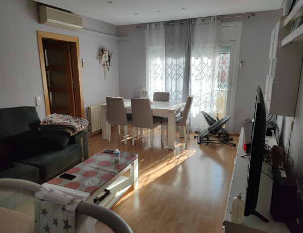Продажа квартиры в Calle de l'Agricultura, Terrassa thumbnail 1