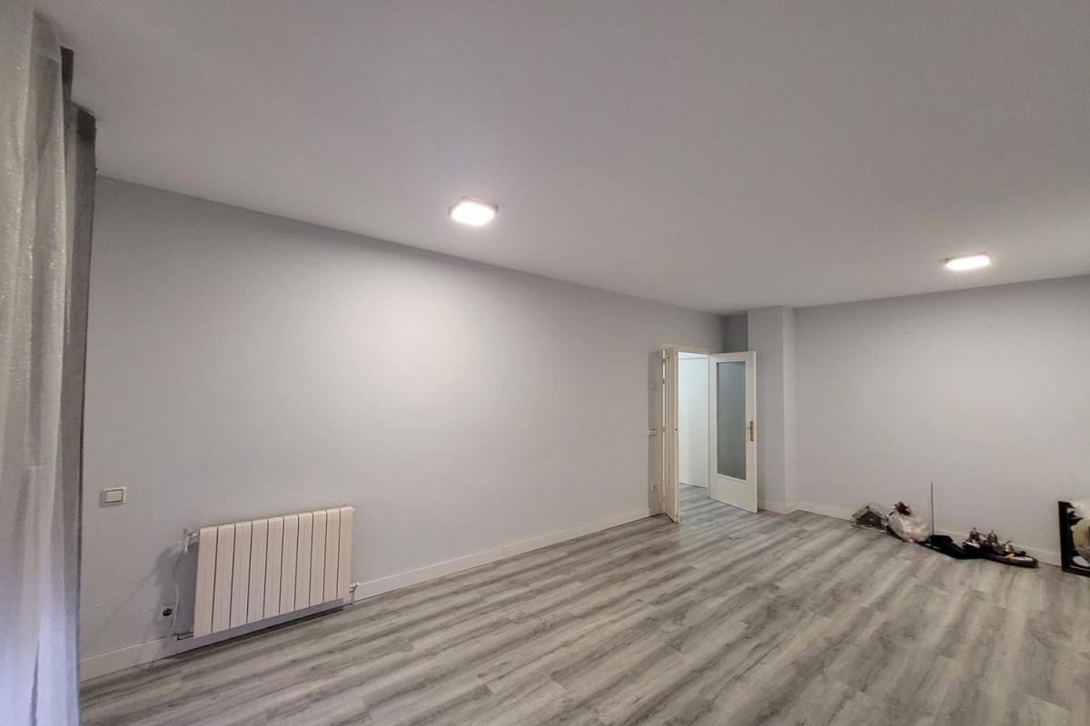 Venta de piso en Plaza Badajoz, Blanes
photo 2