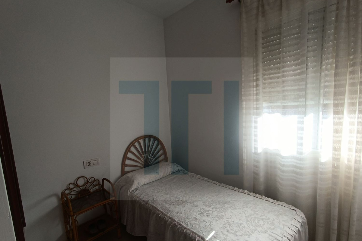 Продажа отдельного шале в , Усагре photo 3
