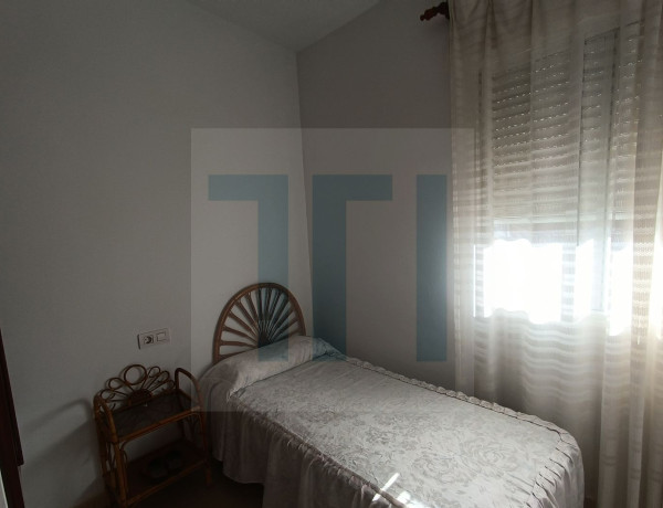 Detached villa for sale in , Usagre photo 3