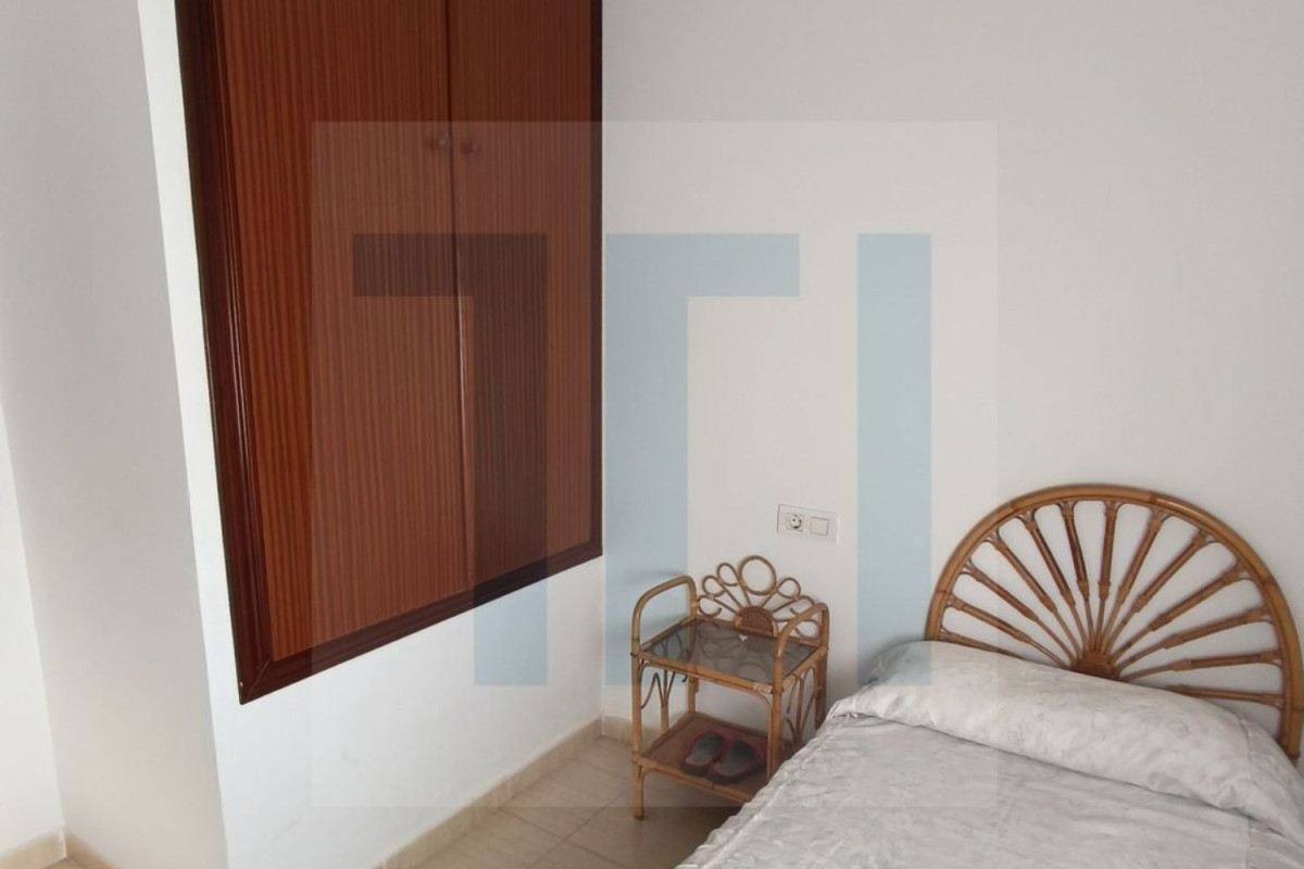 Продажа отдельного шале в , Усагре photo 4