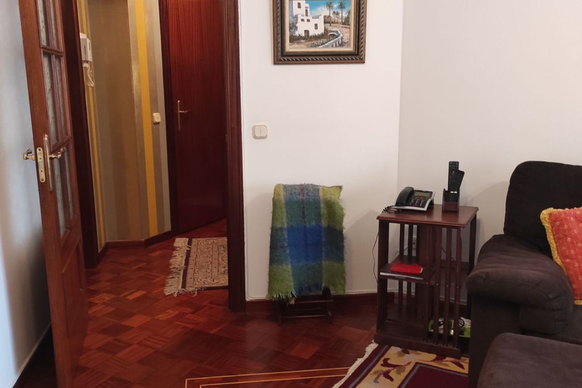 Sale of apartment in Juan Uria Riu, 2, Avilés
photo 1