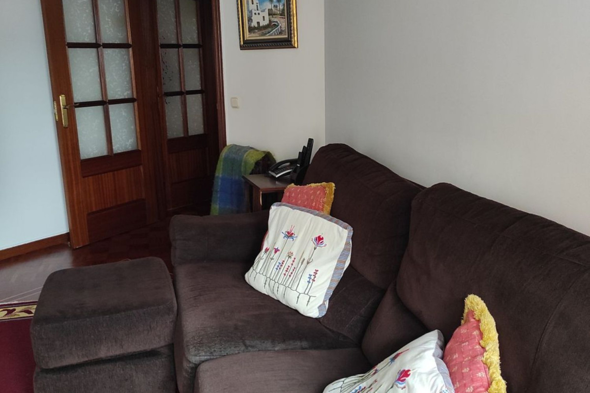 Sale of apartment in Juan Uria Riu, 2, Avilés
photo 5