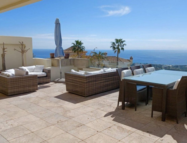 Duplex en venta en , Marbella photo 1