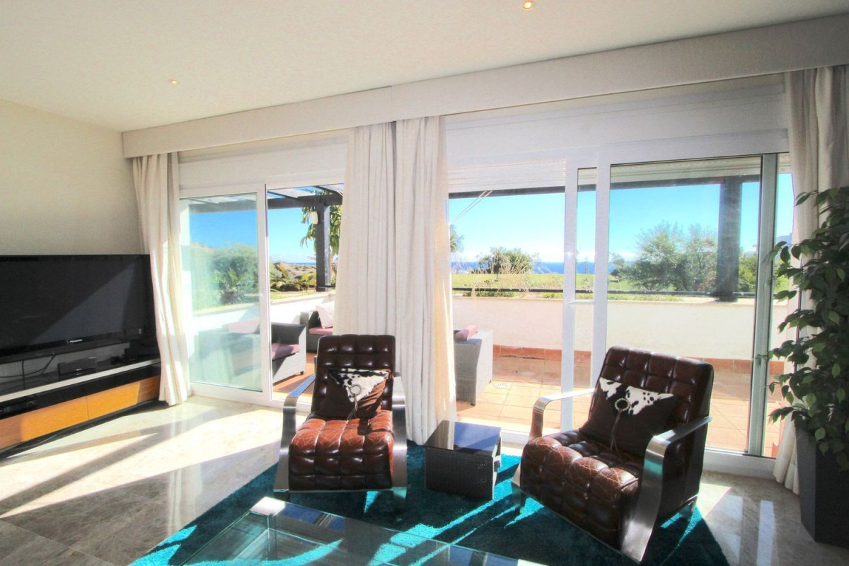 Sale of townhouse in  Las Chapas-El Rosario , Marbella photo 2