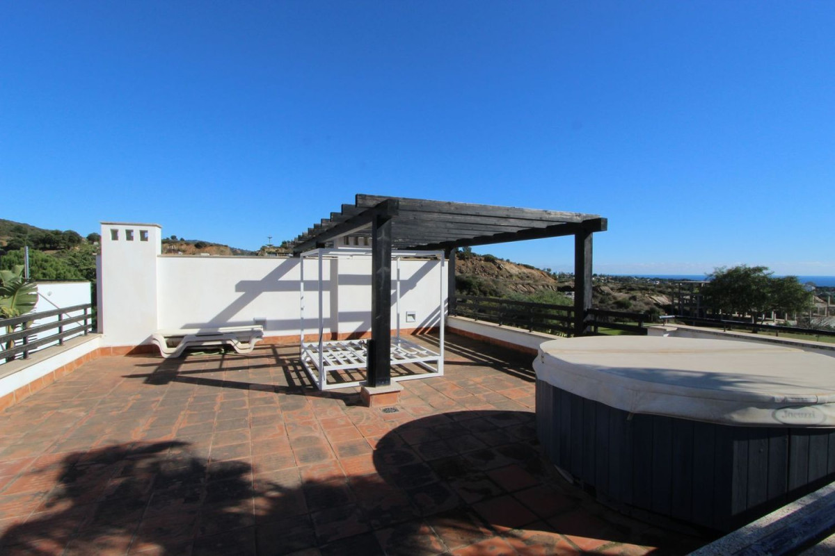 Sale of townhouse in  Las Chapas-El Rosario , Marbella photo 4