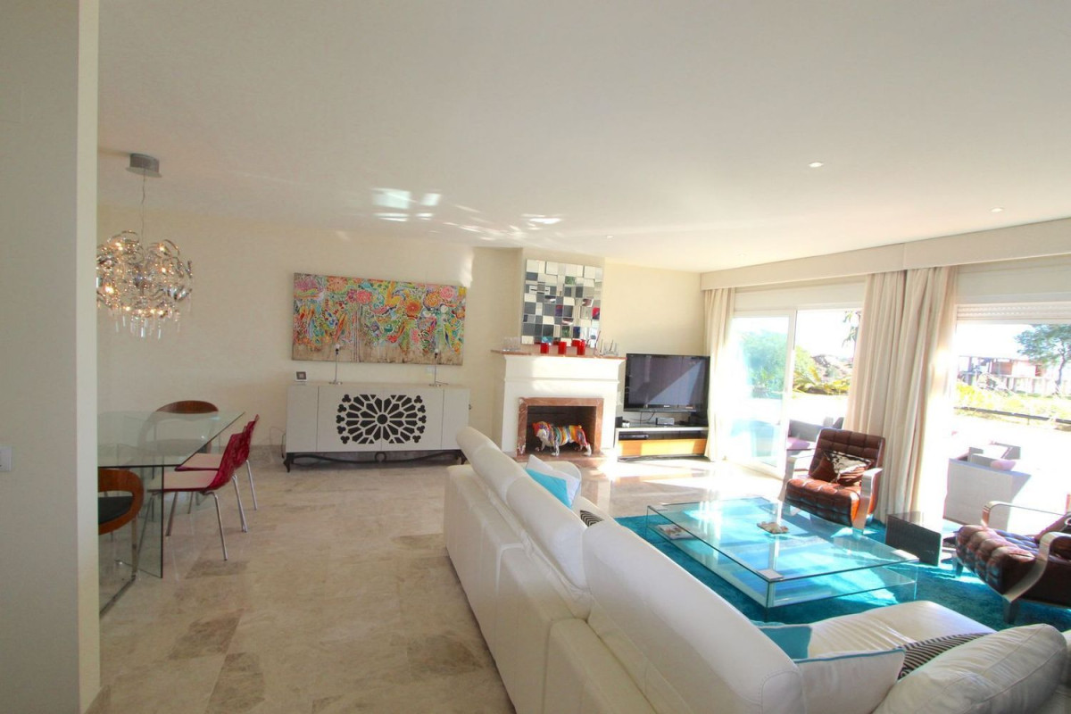 Sale of townhouse in  Las Chapas-El Rosario , Marbella photo 5