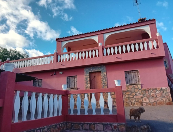 Detached villa for sale in , Montroy photo 4