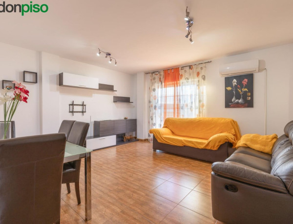 Piso en venta en Calle Gaviota, Churriana de la Vega photo 1