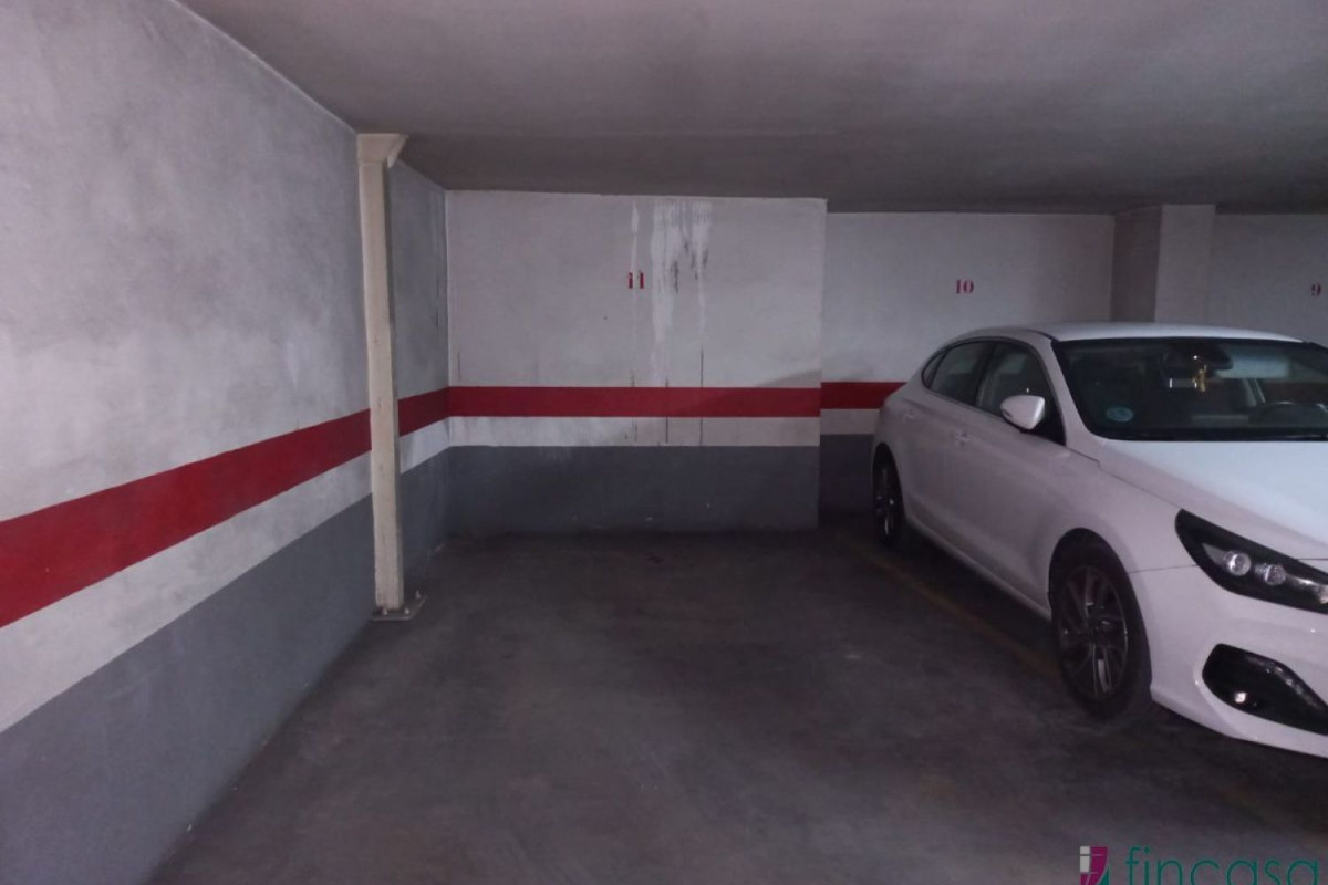 Sale of apartment in Calle Caldereros, Albacete
photo 3