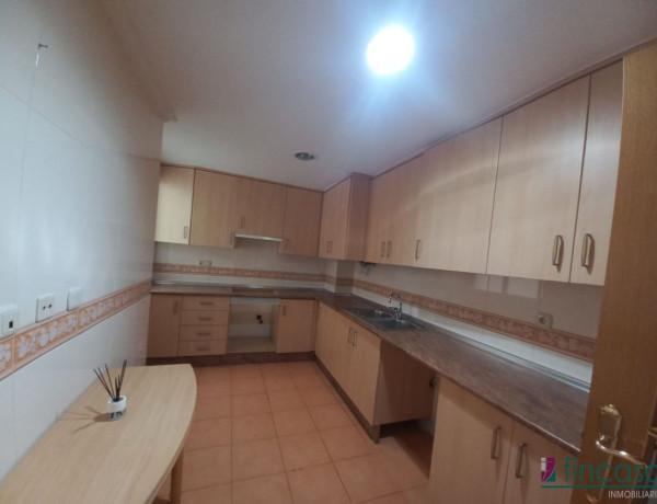 Apartment for sale in  Calle Caldereros, Albacete photo 4