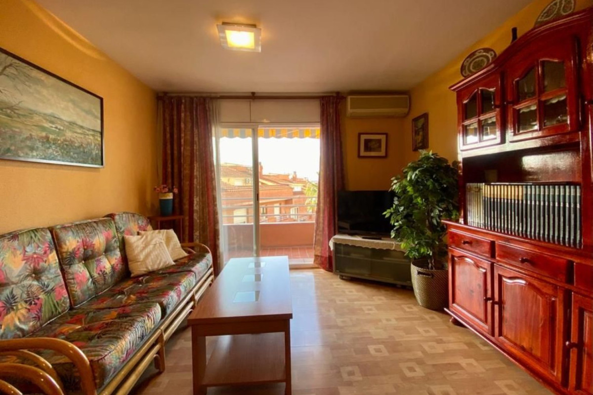 Venta de piso en Avenida de l'Estatut, Rubí
 photo 3