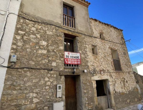 Casa de pueblo en venta en Chodos photo 1