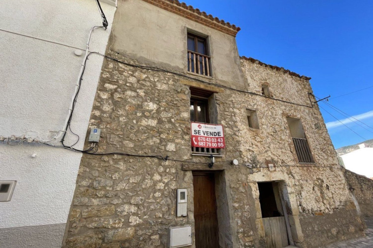 Propiedades en venta y alquiler en España photo 2
