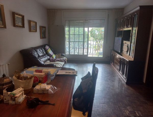 Apartment for sale in Velazquez, Sant Adriá de Besós thumbnail 1