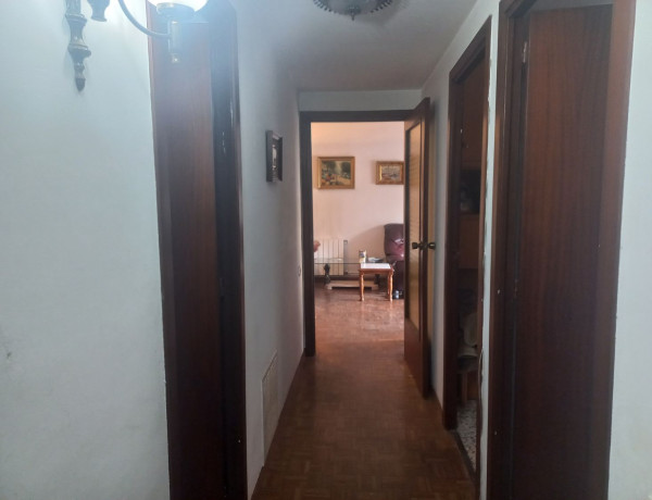 Apartment for sale in  Velazquez, Sant Adriá de Besós photo 4