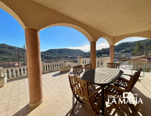 Chalet independiente en venta en  Mas Milà , Olivella photo 4