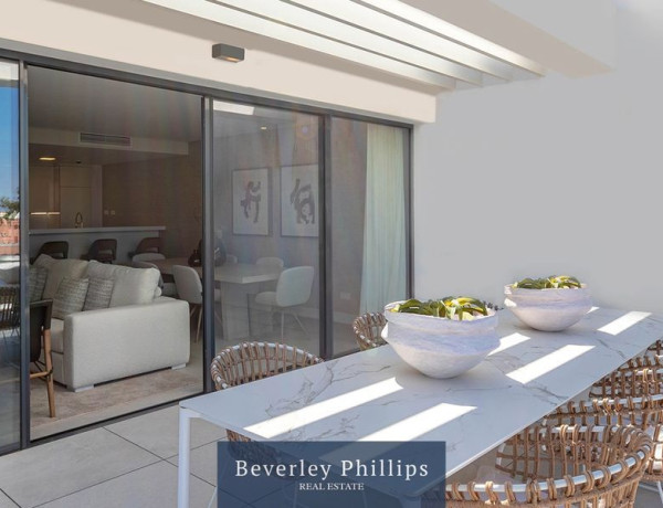 Ático en venta en  Avenida de los Alisos s/n, Marbella photo 4