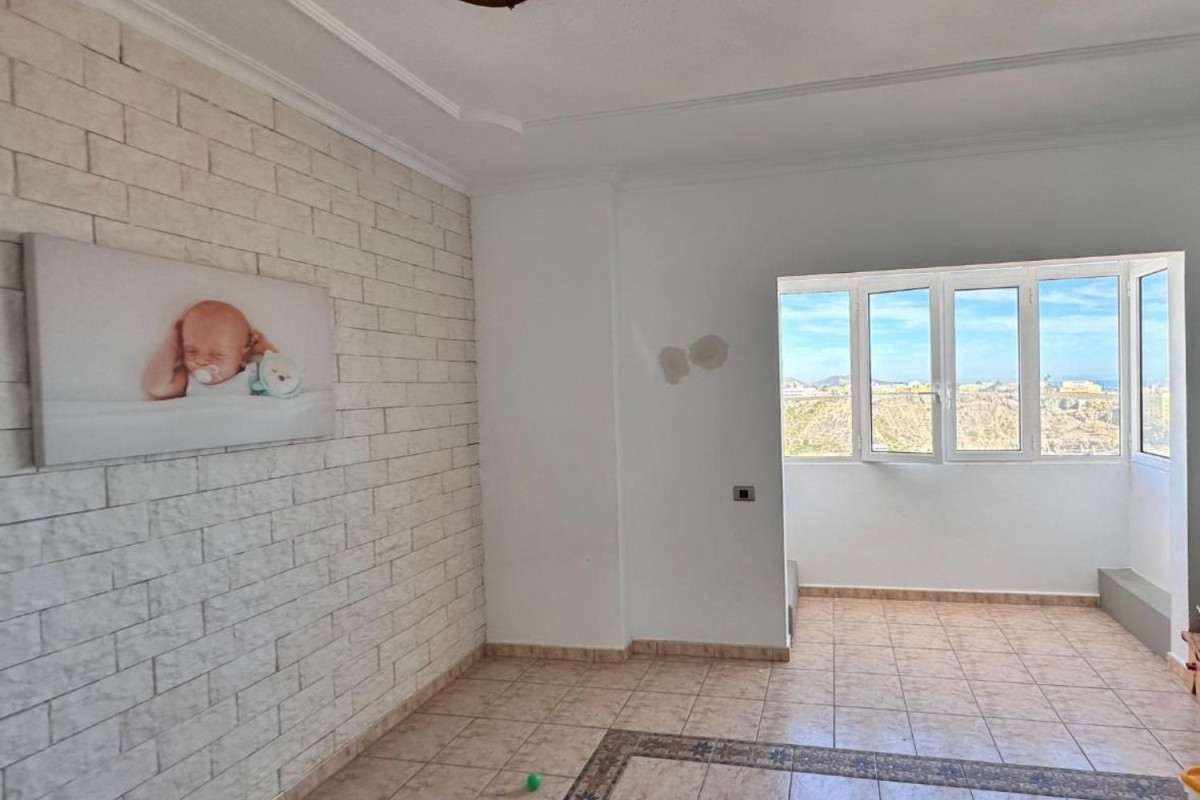 Продажа квартиры на Urbanización Copherfam, Лас-Пальмас-де-Гран-Канария
photo 5