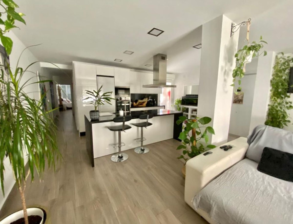 Apartment for sale in Calle San Sebastián, Albacete photo 1