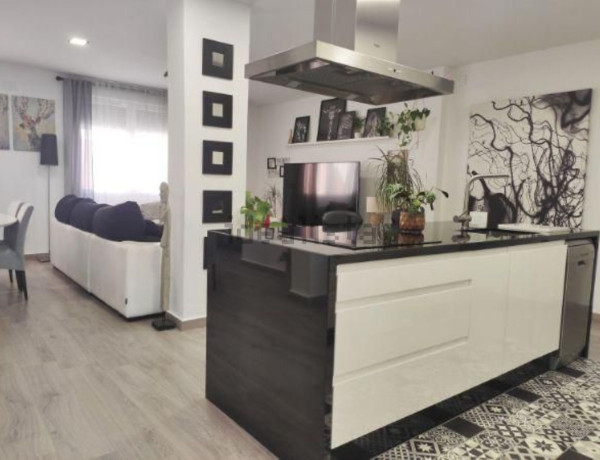 Apartment for sale in Calle San Sebastián, Albacete thumbnail 2