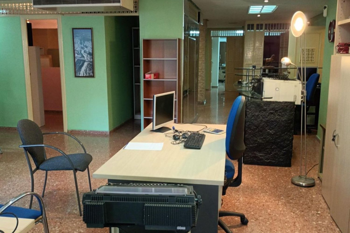 Office sale in Elche City , Elche / Elx photo 1