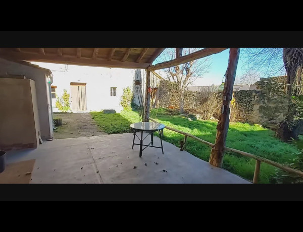 Casa de pueblo en venta en Condado de Castilnovo thumbnail 1